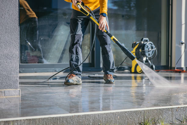 Best Pool Deck Cleaning  in Watertown, FL